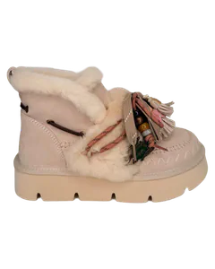 Beige gefütterte Plateau-Stiefelette mit Schmuckanhängern